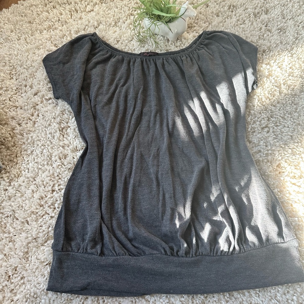 Ping maternity, casual chic, gray, short sleeve, adorable blouse. Size l…